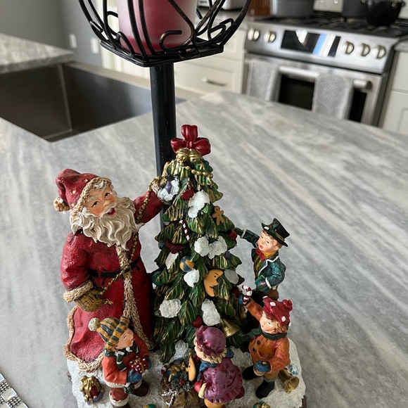 Traditional Santa Claus and friends Christmas  decor holds a candle really nice - Picture 13 of 14